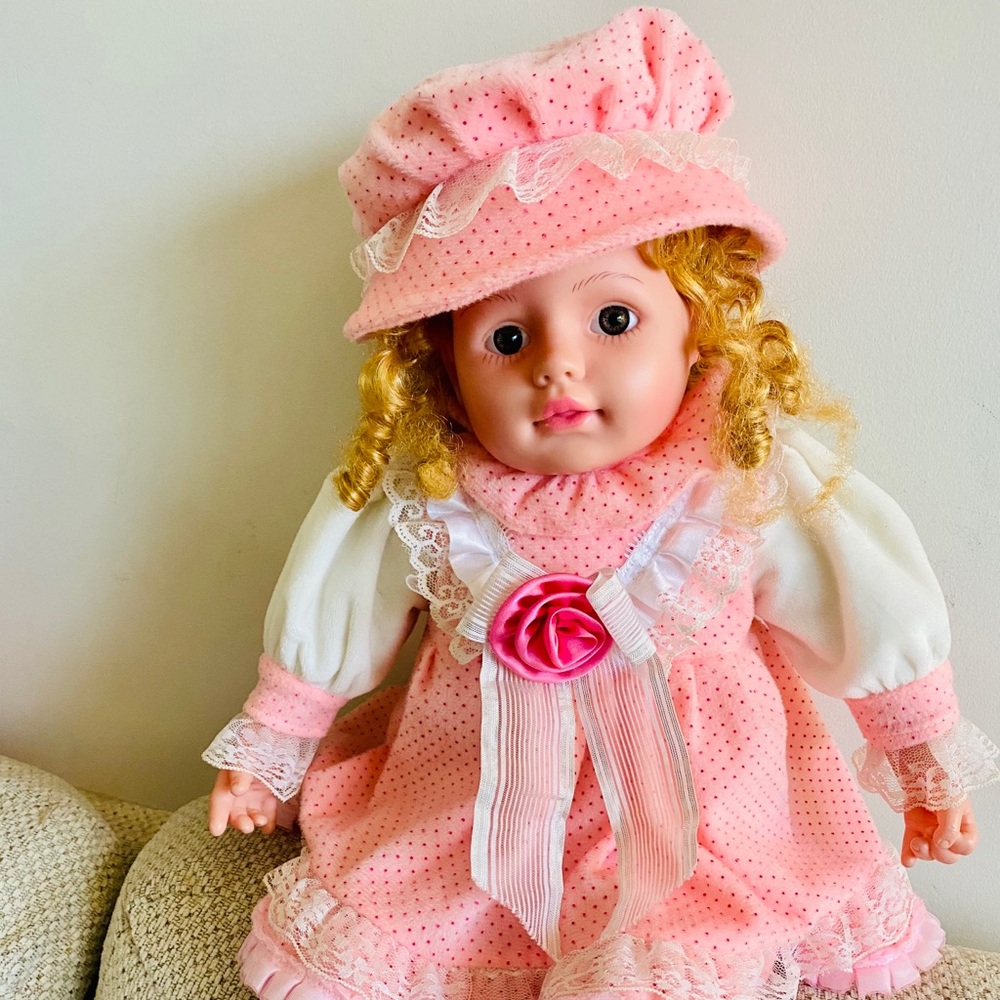 Beautiful doll from India Like new. - Picture 4 of 16